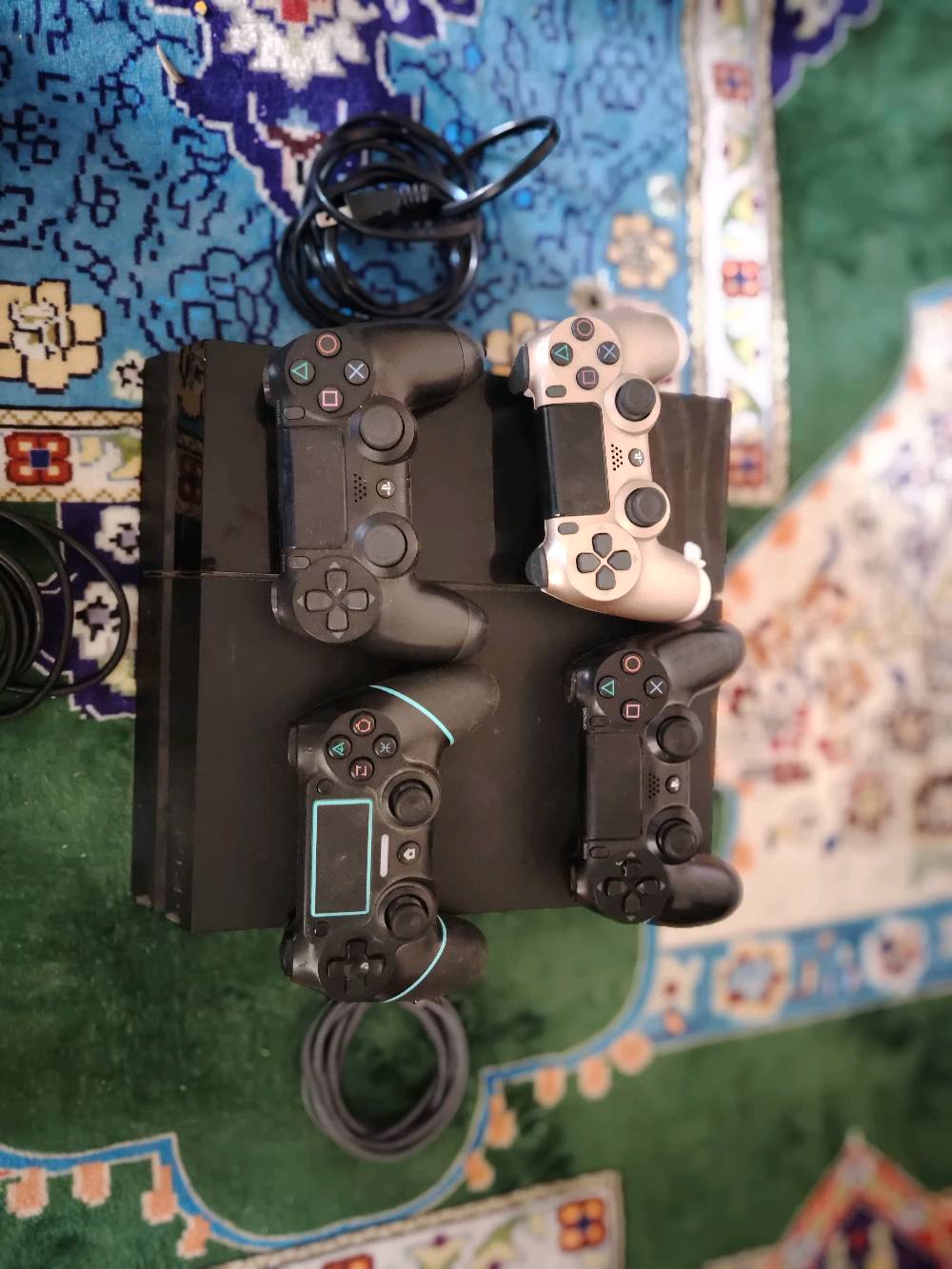 سلام عليكم بلي ستيشن 4 fat مهكر نضام 11لوك سيتكر ما مفتوح
حجم 500كيكيه جوسكيات 4 كامل ملحقاته مع UBS850
لعاب بيه 7من ضمنهن بيس 2026 وه فيفه 2026 لعاب مغامره وغيره من لعاب حرب واذا تريد تنزل لعب لعبه بل 2000

سعر 275بيه مجل على 250 قفل 🔒
رقمي على واتساب فقط ***********
موقعي اني من الانبار الكرمه منطقة الصبيحات قراب مدرسة 🏫بيادر للبنين