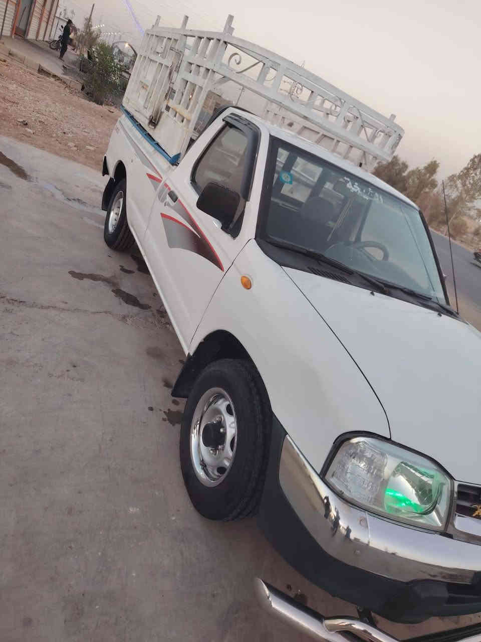 اسلام عليكم  نيسان صبغ عام لجمالية كير او مكينة 14موديل 2002 محدثة 14رقم بغداد دولي سعر 83بيهة مجال سنوية جديدةرقم تلفون *********** مكان ديالي خانقين
