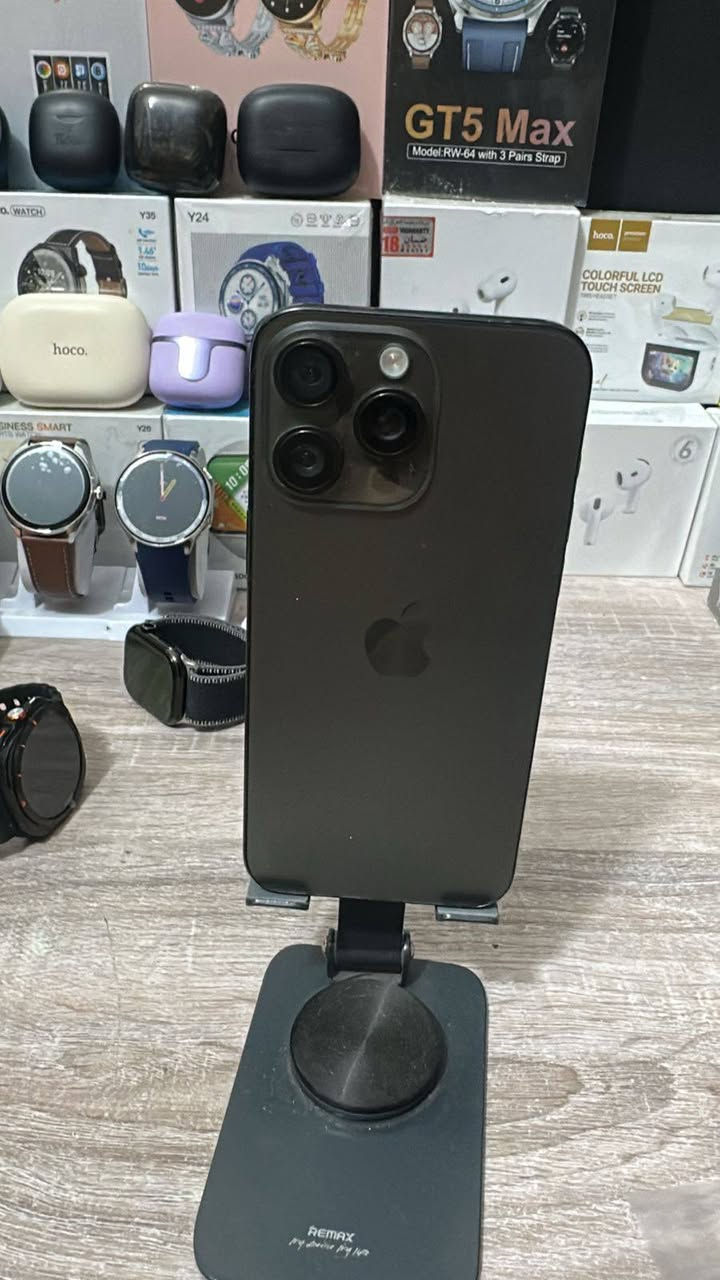 iPhone 15 Pro Max
شرق اوسط
مبدل شاشه وبطاريه تفصيخ وكامرا هم تفصيخ الكلاسه شويه مفطورة 
ذاكره 256
سعره 700 وبي مجال بسيط 

مكاني بغداد الشعله 
للاستفسار الاتصال ع الرقم بي واتساب ***********
يوجود توصيل بغداد 5 ومحافضات 5
