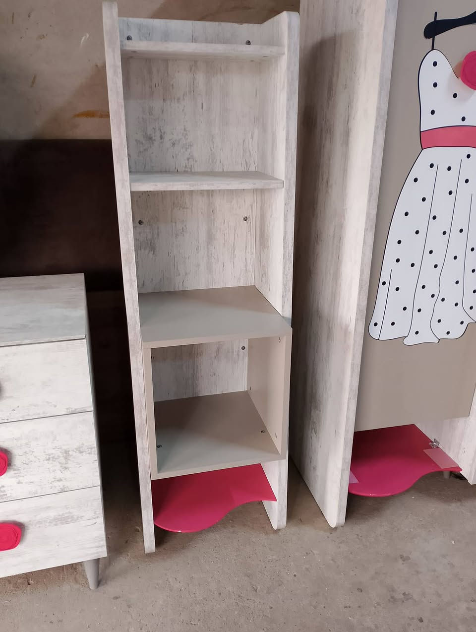 غرفه نوم نفر ماركة اخو جديد 6 قطع مع الدوشك
السعر 300


**إذا كنت صاحب هذا الإعلان وتريد حذفه لأي سبب، رجاءا أرسل رسالة إلى الدعم الفني**