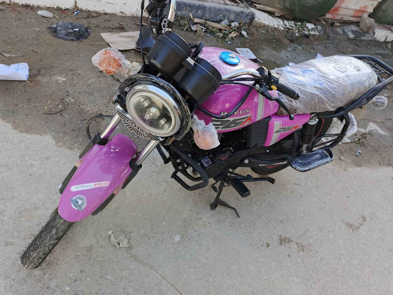 سلام عليكم دايون نفخ مديل 2023 طالعه 2024 بشهر 6 يعني زيرو الله شاهد مكفوله من كلشي شرط الفحص اوراق اصوليه بسمي تحويل وين مايعجبك سعر مليون 600 كربلاء ***********
