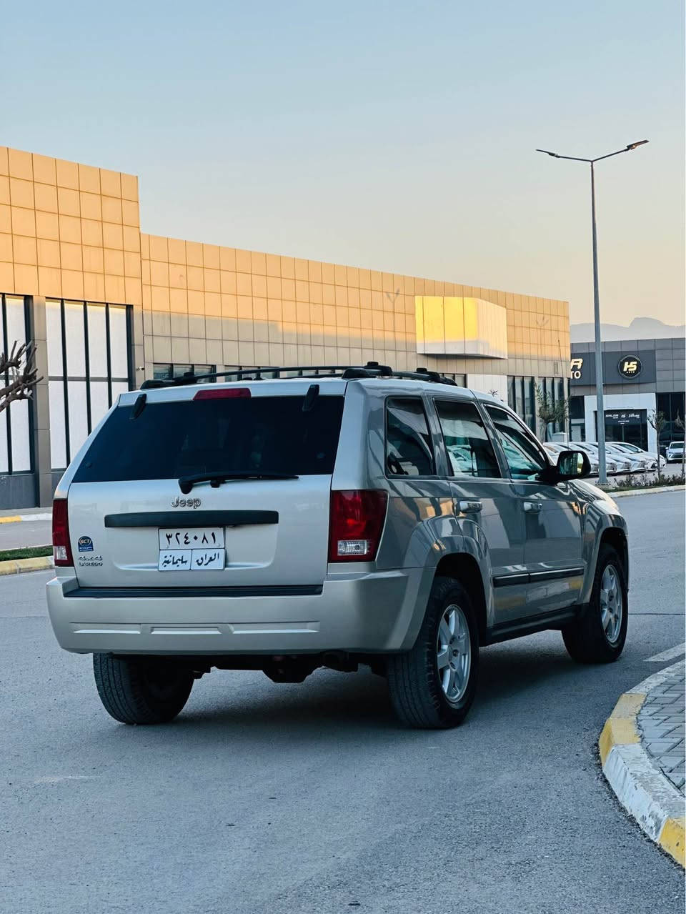 jeep grand cherokee 2008
جێب چیرۆکی ٢٠٠٨
بڕۆنزی تایبەت
ماسەفات فولە بەس سڵایت نیە
دەبڵ ئەکسل
ناو زەرد
کوشن کارەبایی
ئەرباگ
تەحەکوماتی سەر سوکان 
٢ مۆدی لێخوڕین ئۆتۆماتیک و عادی 
توڵ و باڵ و بلاجیکتۆر بیلادی 
بۆیایخ تەنک و یەک پەڵەی زۆر بچوک بۆیاخی هەیە 
تەبرید مەرکەزی 
گێڕ و مەکینە و کارەبای و ئەکسل بە شەرت چرکەی نیە
سەنەوی بەسەرچوە 
تەحویل و غرامە بە شەرت 
بۆ زانینی زانیاری زیاتر پەیوەندی بکەن بەم ژمارە تەلەفونانەوە 
***********
*********** السليمانية, العراق

