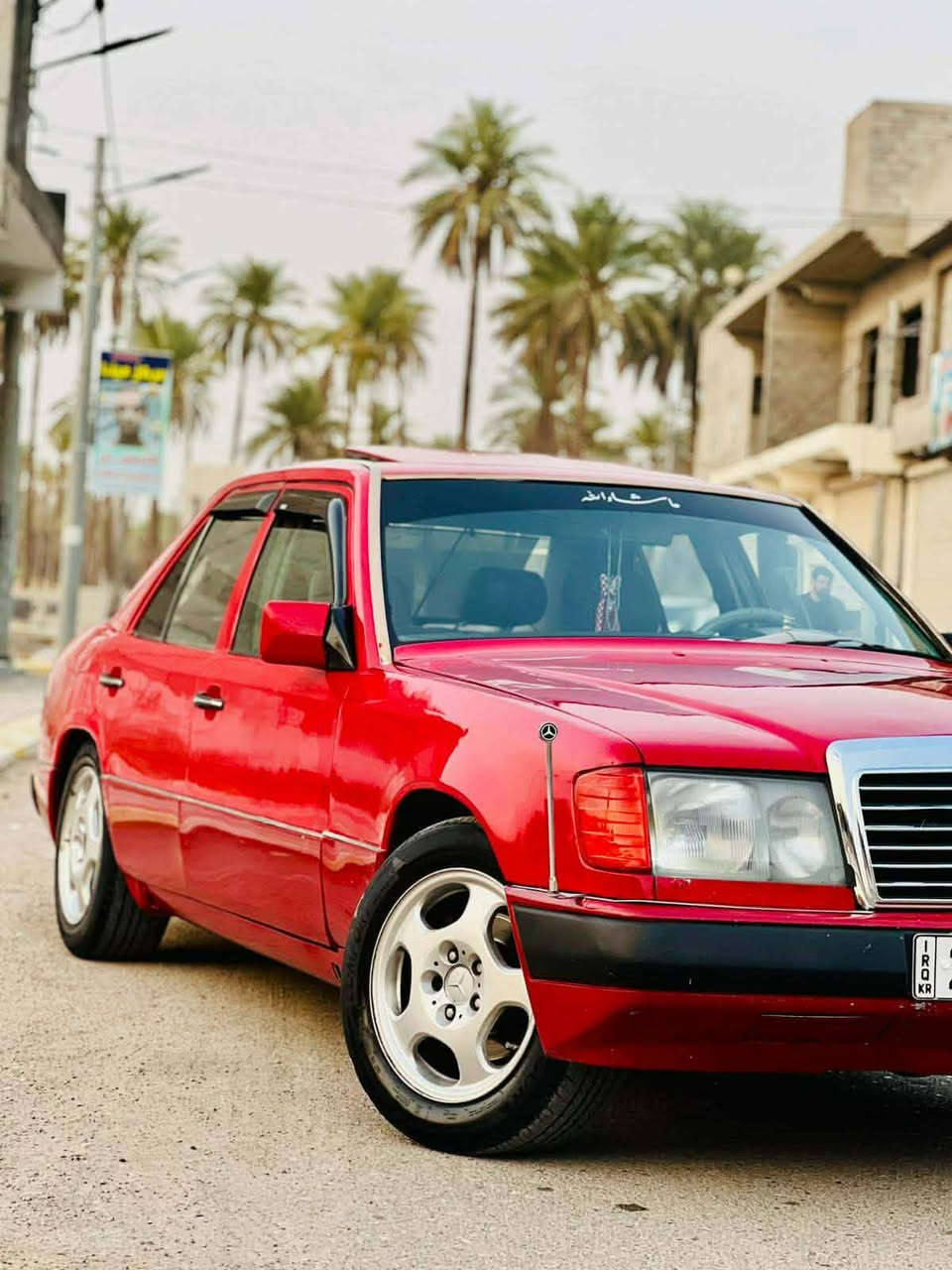 مارسدس دب موديل 1985 
تخم تايرات جديد 
صدر امامي خلفي جديد
كير ومحرك بشرط
سنويه ورقم جديد لحد 2028
محرك 2500 ديلكو بشرط
سياره بس تبريد نقصها باقي بشرط ما شاء الله متعوب عليها ونضيفه وبالواقع احلى من الصور 
مكانها ديالى خانقين او جلولاء 
السعر 55 ورقه وبيها مجال للشراي
متواجد انترنيت واتصال
*********** خناقين, ديالى
