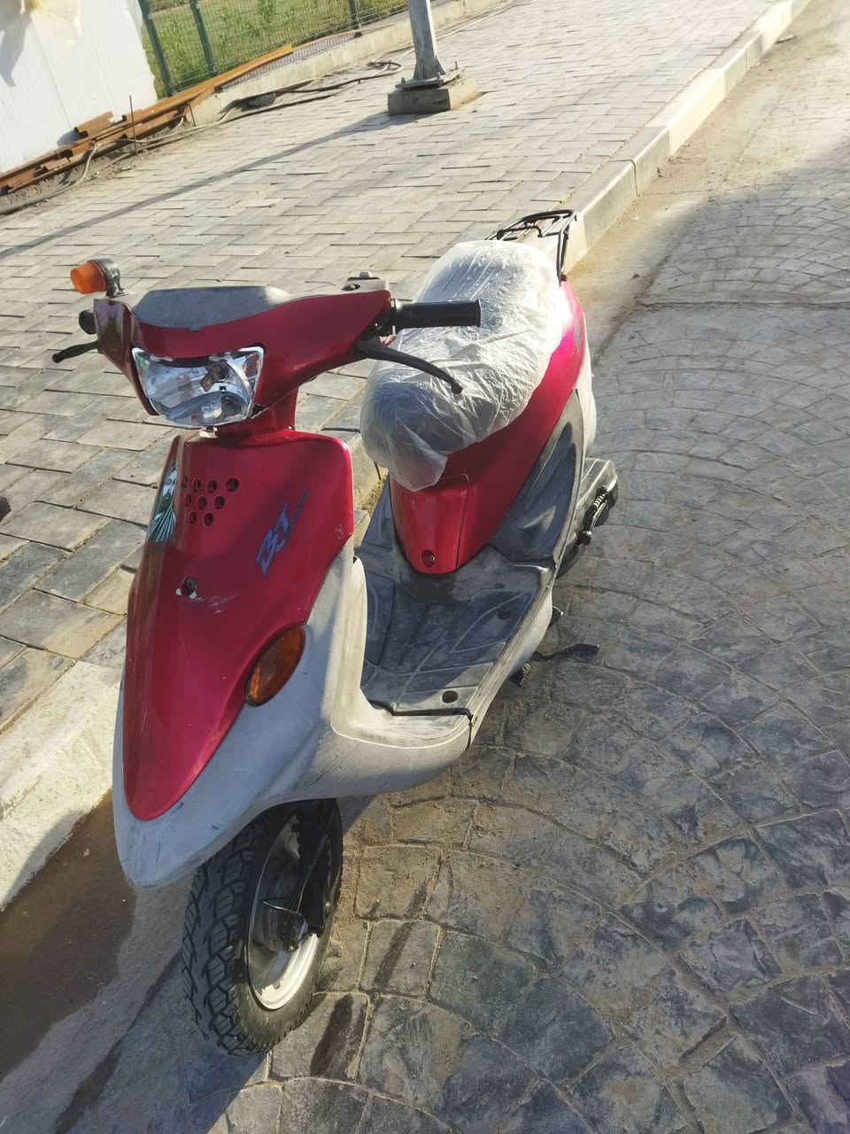 دراجه بيجي نضيفه .سعره 350الف
اول فتحه اله دراجه نكره سلف تشتغل 
تقاطع العزل 
اتصال .واتساب .***********
