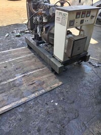 مولدة بيركنز ٣٠ كيفي نظيفه جدا سيت بلادي للبيع بغداد ٠٧٧١٤٢٦٠٨٧٩