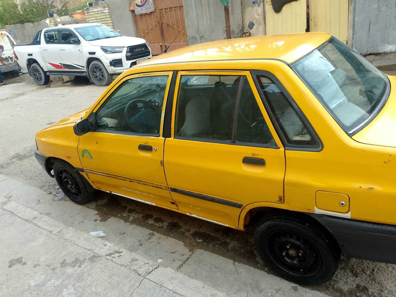 سلام عليكم
سايبه 2011 رقم بغداد الماني 
مكينه بيه خيط بخار وكير الرابع يفلت 
شواصي مملعوب بيهن 
مكان كربلاء 
***********
