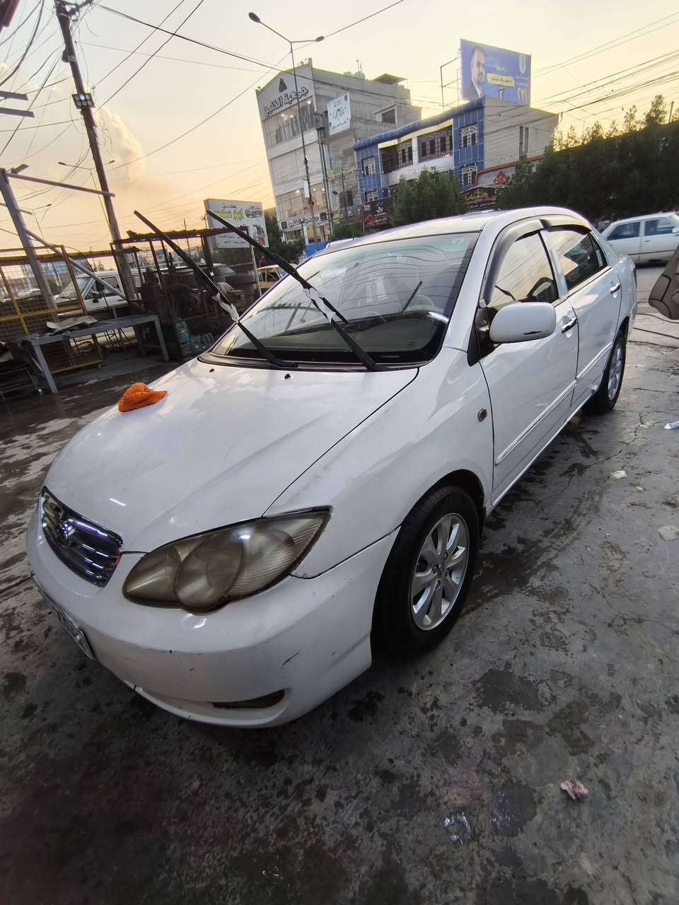 السلام عليكم ...
عزيزي القارئ اقرة المنشور كامل واني #بخدمتك عجبك على راسي 

ماعجبك على راسي

بي واي دي موديل (2012) ..( گير عادي )

ضربتها مبينة بالفيديو بالصندوگ مامصلحها

تصليحها الصندوگ يتطبگ وبدنة تنسحب ...

السيارة بيها قطع صبغ بأمكان + بارد 

المحرك بي صوت ( بطالة او جواگيج )

 دخانة بيضة الصبح اول ماشغلها (رنگات ) 

يعني بس هذني يصيرن خير من الله 

تبريد ثلج وماديرلها بس محسن

عليها غرامة  ( 900 الف ) تنزل من السعر

السنوية نافذة قبل ( 9 اشهر ) 

السعر 46 ورقة وخابر وشوف السيارة

***********

#وتشلع_عيوني_بخدمتك ♥️
