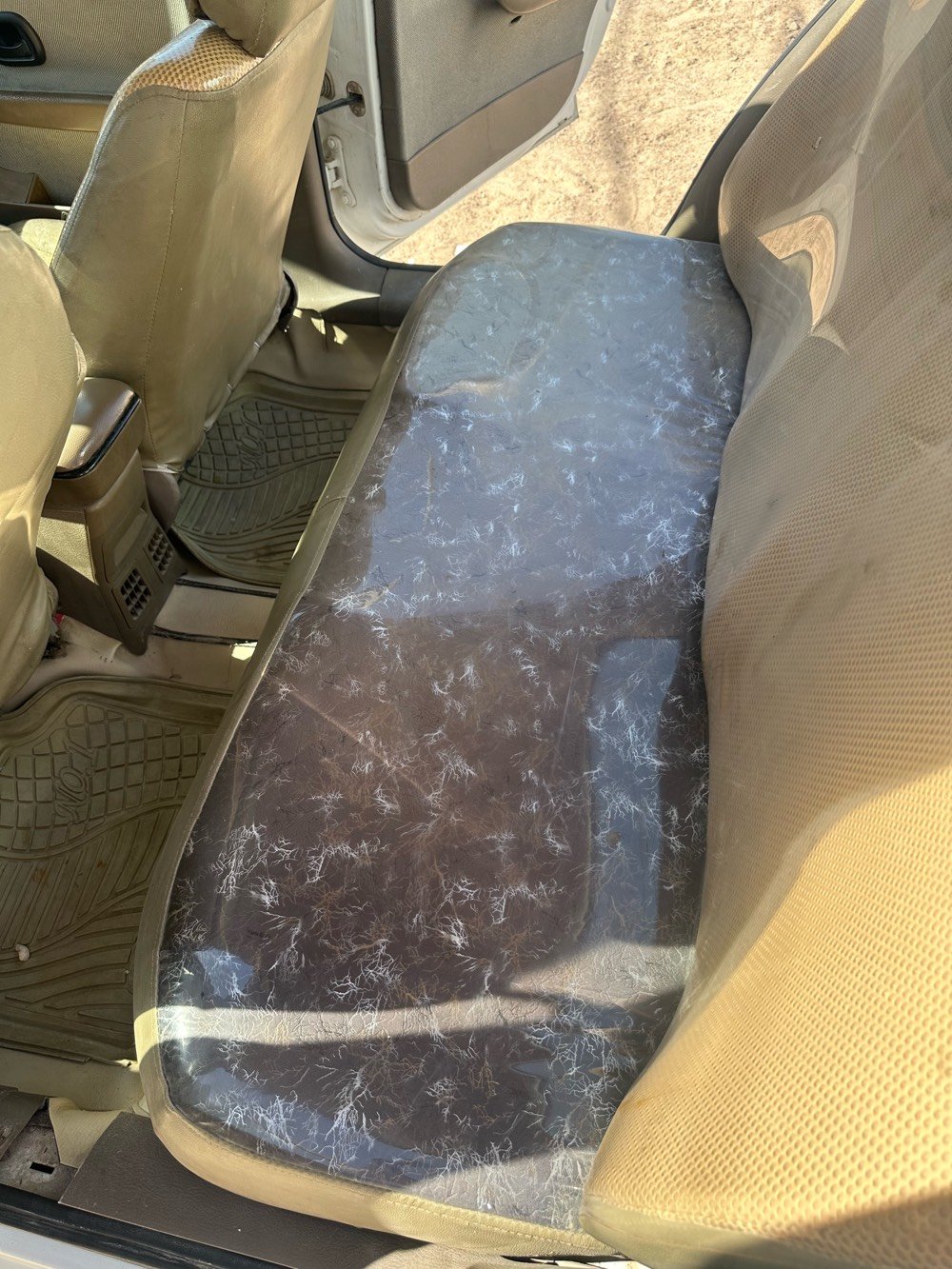 سمند موديل ٢٠١١ كير ومكينه شرط تبريد شغال سنويه لل ٢٧ مداور ثاني يوم السعر ٣٧ بيه مجال المكان نجف الاتصال ***********