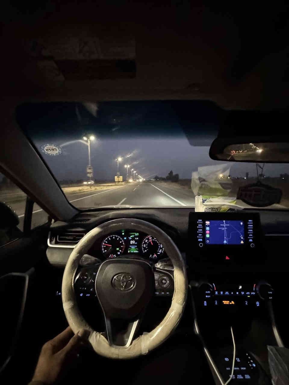 السلام عليكم اخوتي بيع مستعجل🩵.
TOYOTA RAV4 XLE 2021 فول 

عداد 59 الف كم حقيقي وقابل للزيادة 

وارد أمريكي : ضرر :باب سايق كلير شبر بشبر بلبنيد وشبر بجاملغ مثل مموضح بسونار 

• دفع رباعي 4*4

مكينه  2500cc بانزين فقط

كير 8 سرعات S 

• لون سمنتي 

• كراسي مخمل ومدوشم بلادي + كهرباء

• شاشة كبيرة

• كاميرا خلفي

• رادار امامي

• مانع تصادم

• محدد مسرب

• تصحيح مسار

• مثبت سرعة

• مانع انزلاق

• رادار جانبي نقطه عمياء 

• ابل كار بلاي 

• اندرويد اوتو 

• تدفئة وتبريد مقود(ستيرن)

• إنارة ترحيبية

• اوتو هولد 

• حساسات تجاوز BSM 

• شاشة اعطال

• زجاج كهرباء ملون

• اضوية امامية زنون LED

• اضوية خلفية LED

• اضاءة فل زنون LED

• حساسات ضغط هواء الإطارات 

• 6 وضعيات قيادة ⬇️

 (ايكو ECO

NORMALنورمال 

SPORTسبورت 

SNOWثلوج 

MUDطين 

( ROCKR حجر او أوساخ 

• قطعتين تبريد مركزي شاشه 

• سايد بريك بصمه 

• فتحه سقف طكتين 

•تبريد وتدفئة مقاعد

•صندوق كهربائي +شفط

•اشاير بالمري

• بلوتوث

• مدخل USB + AUX

•بعد هواي بيها مواصفات ناسيهم 

• ملاحضة  ايرباك فقط دركه وراجع سستم بلادي

السعر 235 وبيها مجال قليل 

رقم سليمانيه تحويل ثاني يوم 

صلاح الدين الدجيل إو سامراء 

رقم موبايل ***********فقط 

رقم وتساب ***********فقط
