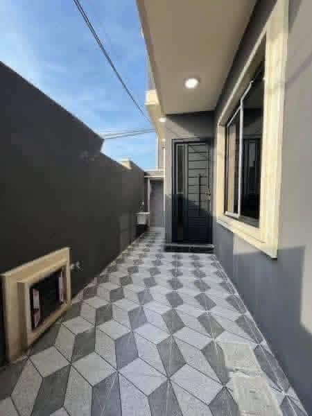 (للمعرفه السعر اكتب تم في التعاليق)

🏡 بيتين للبيع – حي السماح / الأساتذة (المربع الذهبي)

📐 100م | واجهة 10م (ركن)
📜 طابو صرف – قابل للتحويل

🏗️ طابقين – تصميم حديث (مقابل حديقة)

🔹 الأرضي: كراج، استقبال، هول، مطبخ، غرفة، صحيات
🔹 الأول: 3 غرف، هول، صحيات، بيتونة، سطح

🔧 تجهيز كامل (دكتات، سبالت، إنترنت، كاميرات…)
📸 مراحل البناء مصورة بإشراف هندسي

📞 ***********
📞 ***********

📍 حي البكر  سايدين الكنيسة– عقارات أرض الملوك
