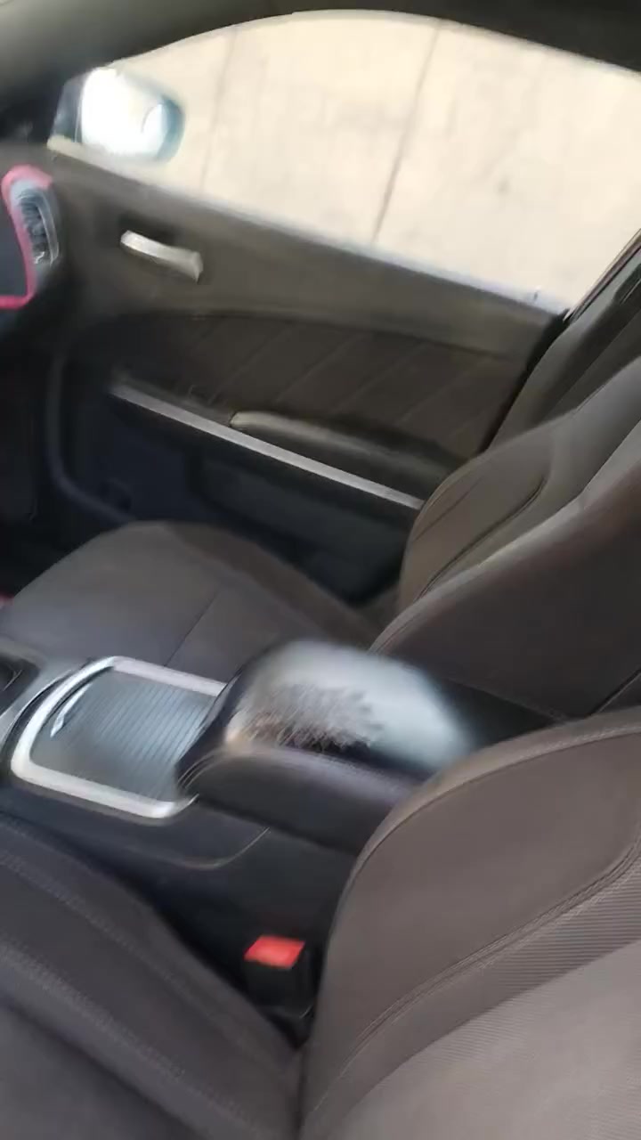 للبيع جارجر فئه Sxt موديل 2017 بشرط لامعلايه ولامرمزه رقم نجف نكليزي سنويه جديده السياره مصبوغه عام بيه شكم قطعه بلاديه بس ابيع عام حادثها موضح بصور فقط بامريكا بلعراق مابيه اي ضربه طبعآ مكفوله من الكص وتبديل ودواخلها مابيه صبغ مكينه ٣٦٠٠ كير طياره ٨نمر مكفولات  صدر امامي خلفي صارله ٤٠ يوم من بدلته تبريد ثلج وتخم تاير جديد والسياره جاهزه كلشي ماناقصها وسعرها ١٣١ ورقه واي استفسار *********** مكانها بغداد.
