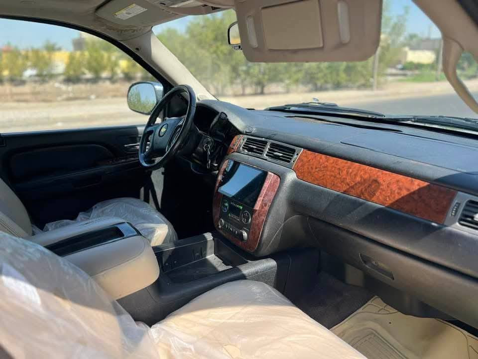 سلام عليكم سياره تاهو  كفاله عامه من الكصه ولمكينه  ولكير حداديه   بيع مستعجل  سعر  75  2011  كامل مواصفات   LTZ    متومه شمالي   الاتصال   ***********
