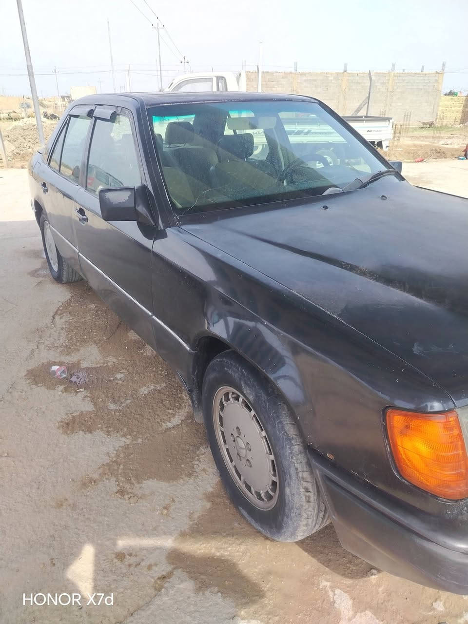 مارسدس بلادي مكفوله ضربه وصبغ قواعد دبلات بلاد محرك ففتي جديد جاهزه حداديه جديده السعر ٣٧ مكان ذي قار قظاء الفجر ***********# ***********
