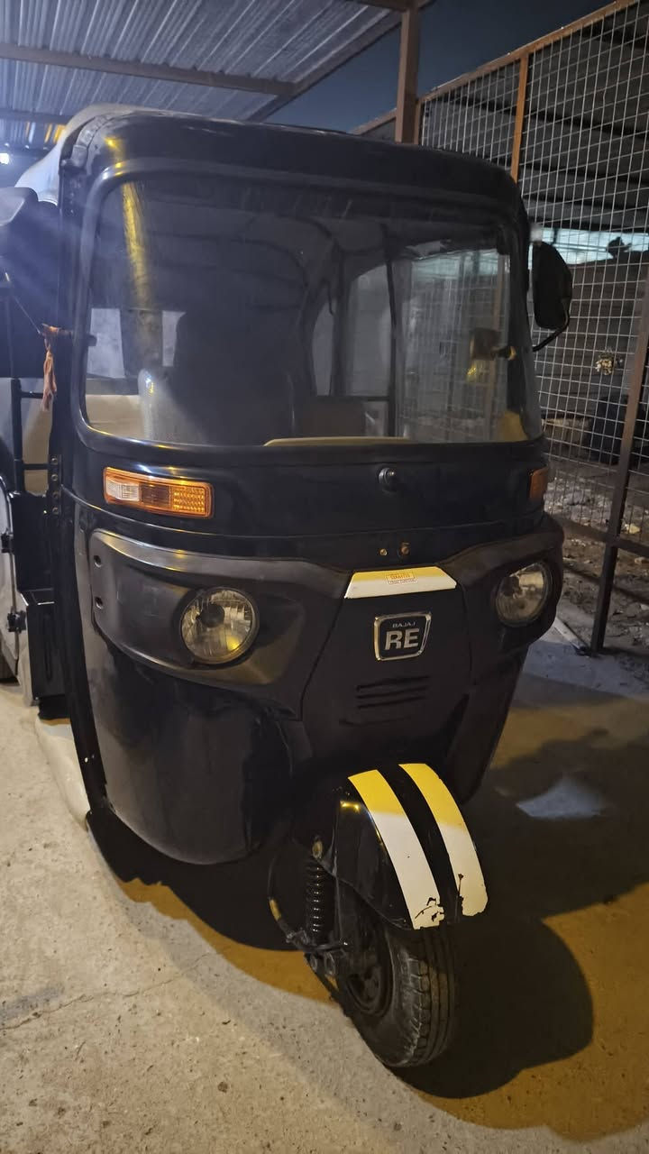 سلام عليكم تكتك موديل 22شهر 8 رقم وسنويه رقمها واصط التكتك بسمي مداور ثاني يوم تكتك بيها طكه بل صفحه ولبقيه كفاله سعرها 7ونص المو شراي لا يتعبني ولا تعبه ***********واني بخدمت الشراي
