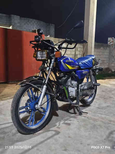 موطور سيڤاني موديل 21محدث 23
موطور نضيف اخو الجديد محرك صوته زلال سرعة 140
الموطور كهربائيات كلها شغاله سلف وهندر فول نگره وحده 
گيج سرعة عداد سرعة شغال نضافة 100٪
سعر 650 وبي مجال لطيبين مكاني خالدية 
لتواصل ***********
