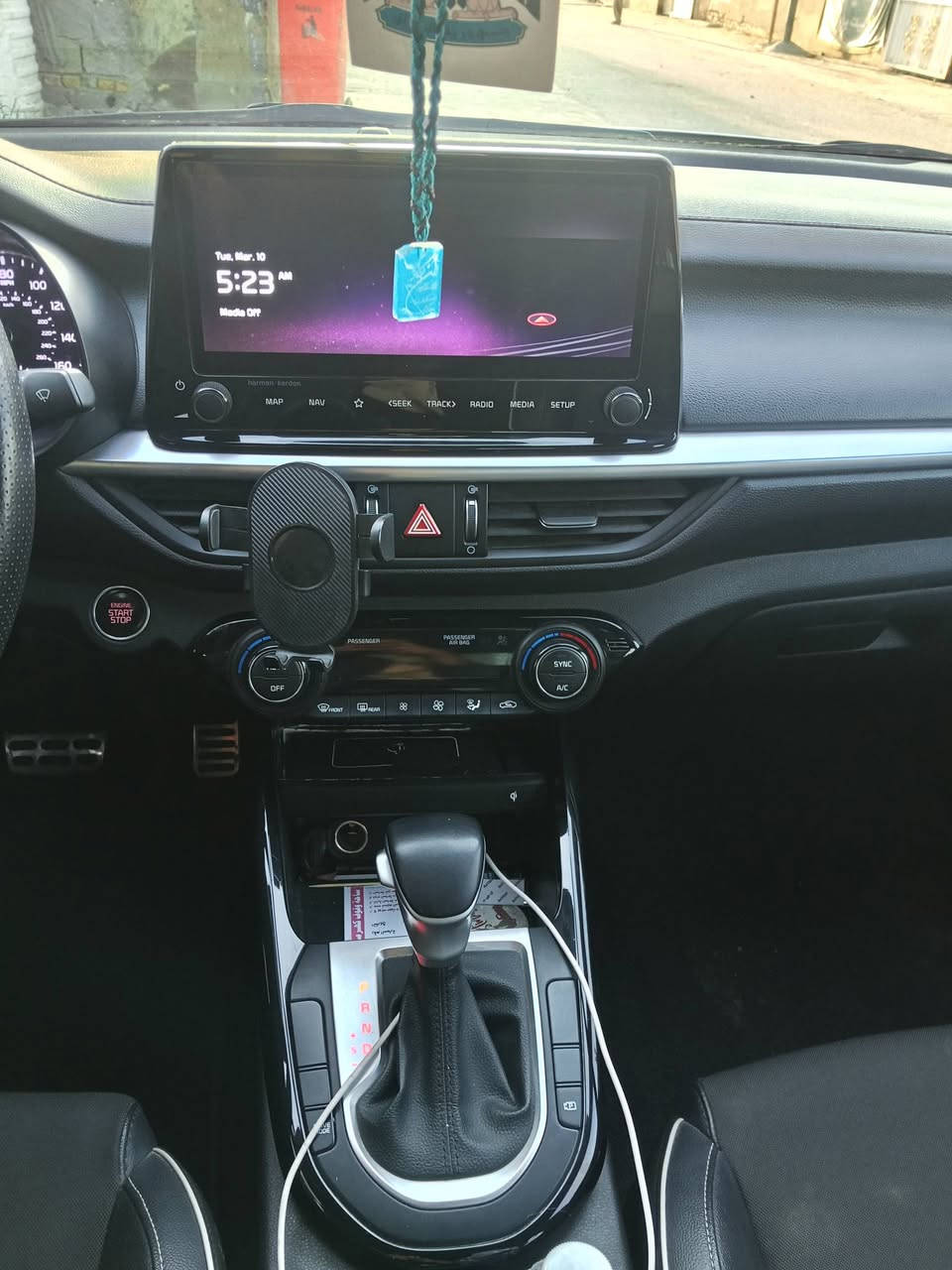 للبيع كيا فورتي فووول مواصفات موديل ٢٠٢٣ وارد امريكي ماشيه 41.000  محرك ٢٠٠٠ دوش حادث موضح بل صور   فقط وصور الحادث موجده السعر 155وبيه مجال  مكاني بغداد للإستفسار***********
مواصفات 
بصمه 
فتحه سقف
هندبريك بصمه
شحن لاسلكي
رادارات جانبي وتحديد مسار 
جنطه ذكيه
وبعد بيه هوايه مواصفات
شاشه الحجم الكبير
