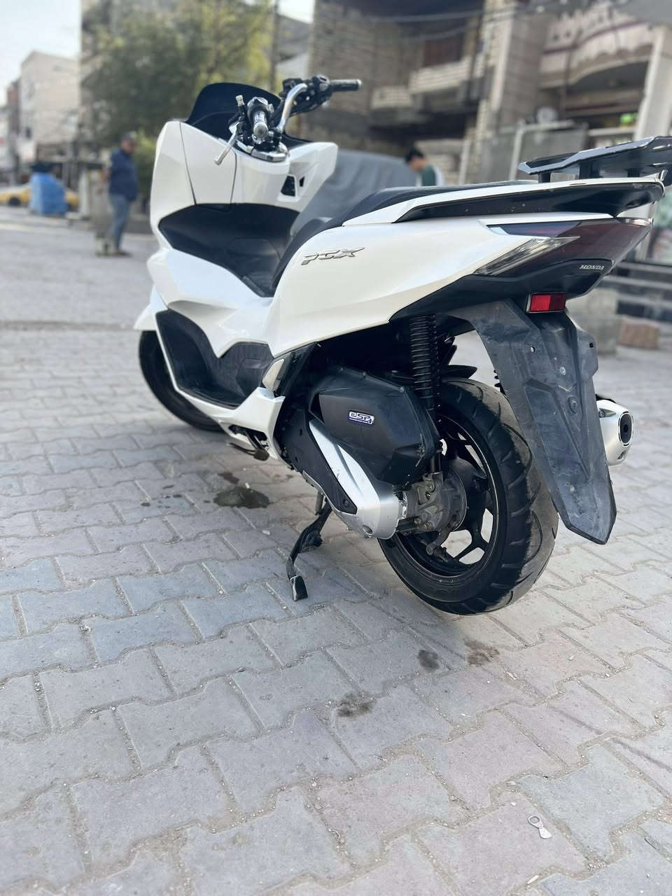 السلام عليكم بي سي اكس جيل الرابع للبيع دراجه كفاله من كلشي مكينه مكفوله الكفرات مكفوله المكان بغداد مدينه الصدر السعر 14ورقه رقم  الهاتف ***********
