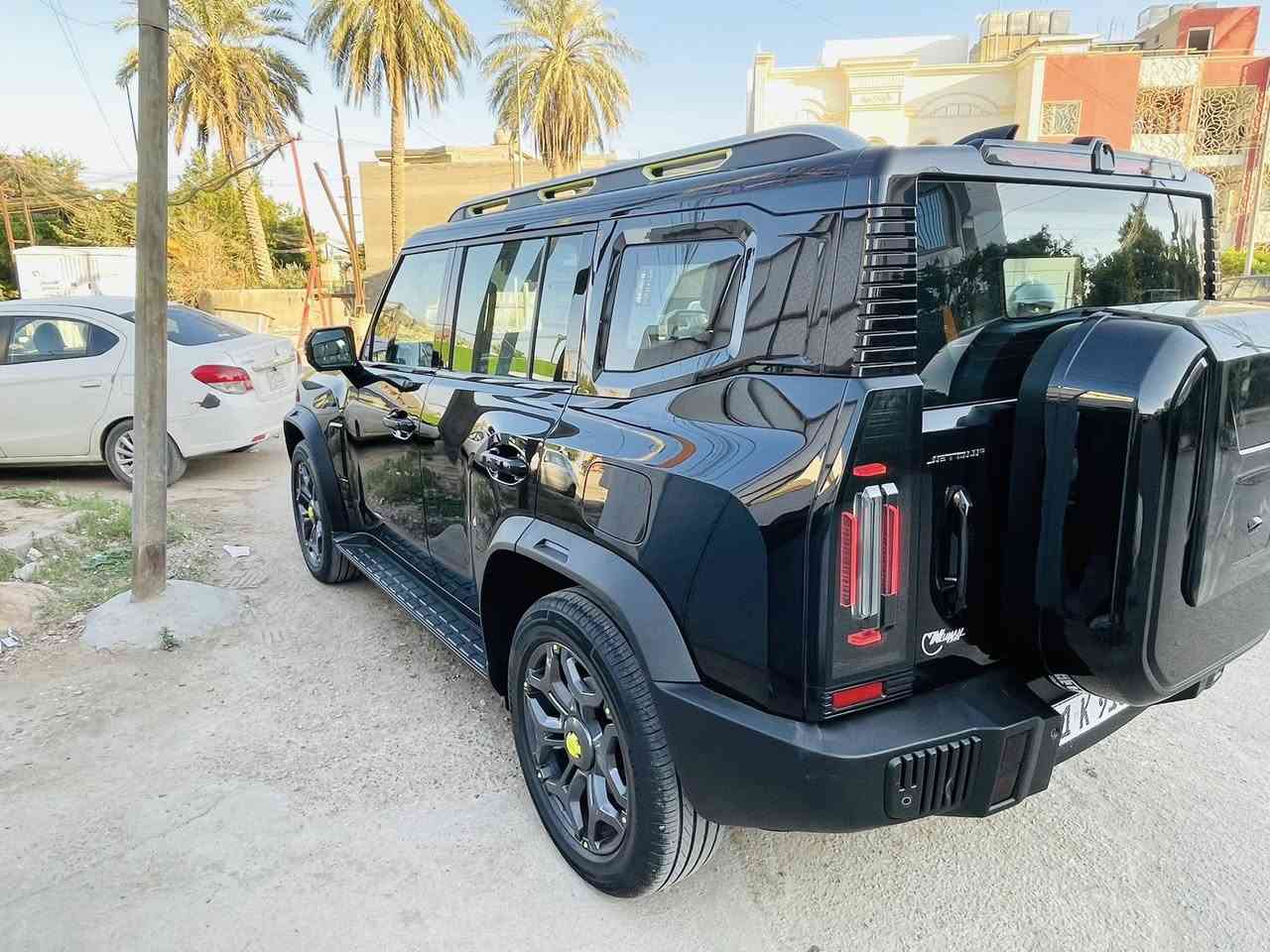 السلام عليكم
جيتور T2 2025 لاكجري
داخل زيتوني احزمه برتقالي
ماشيه ١٣٠٠٠ كم السياره بالظمان
فول مواصفات بدون ملاحظات
كفاله عامه 
السعر ٣٨ مليون 
مكان السياره بغداد الكاظميه
هـ***********
