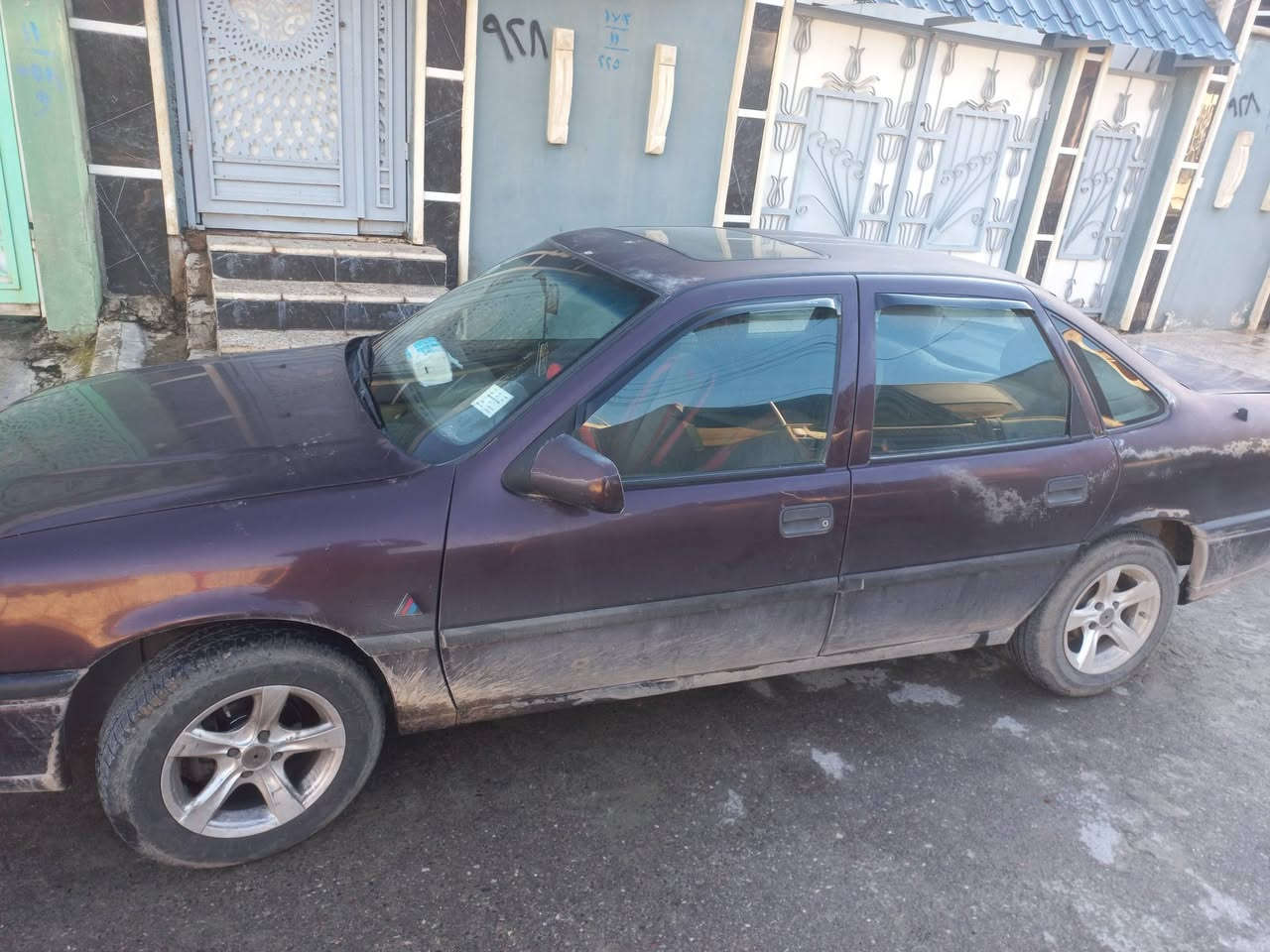 فكترا للبيع لون باذنجاني
سيارة أوبل فيكترا

موديل 1992 حجم 16 محدثة سيستيم 1995

السيارة نظيفة جدًا وما محتاجة أي مصرف ويل كاب وايرمنية كاملة تنتة بيها شاشة وكامرة خلفية طخم تاير جديد بيها اثر نفخ وشوية تقحيل سيارة مال بيت  

رقمها ألماني نينوى وشرط تحويل بدون وكالة واني صاحبها الشرعي 

بيها كابون بانزين الكتروني سيارة مثل ما موضح ما متعوبة 

سعر والتواصل ع رقم ***********

مكانها موصل الايمن
