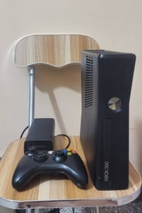 إكس بوكس 360 سلم  مهكر بي بل 100 لعبه كامل ملحقات جوستك 1 نضافه 100/90...