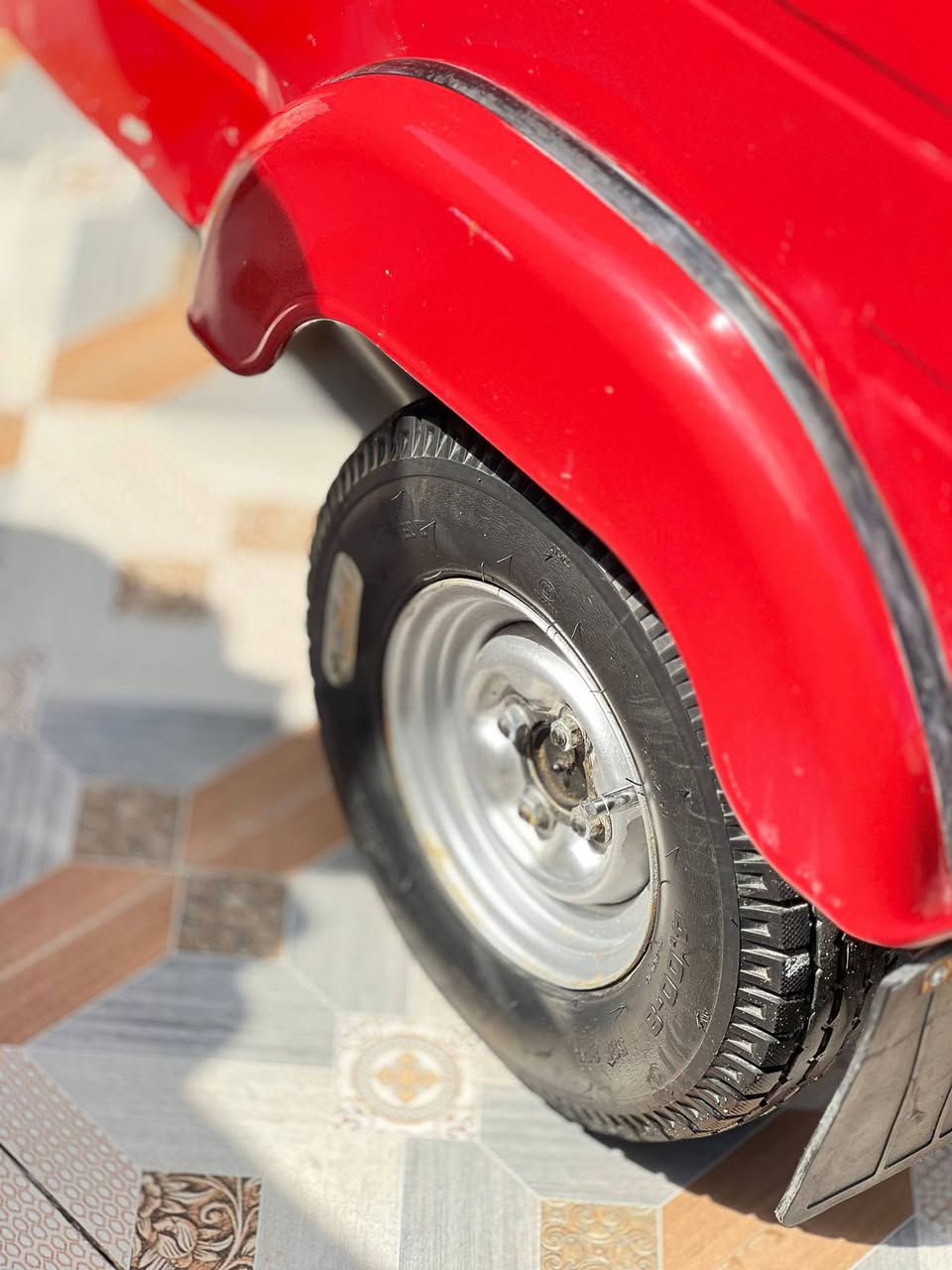 سلام عليكم تكتك للبيع موديل 2018شهر 6رقم وسنويه 
أنكليزي مداور ثاني يوم الدراجه مصبوغه جماليه بيه بارد بصفحه قليل مكينه مال 20مجفته تجفين شركه 
***********الستفسار
