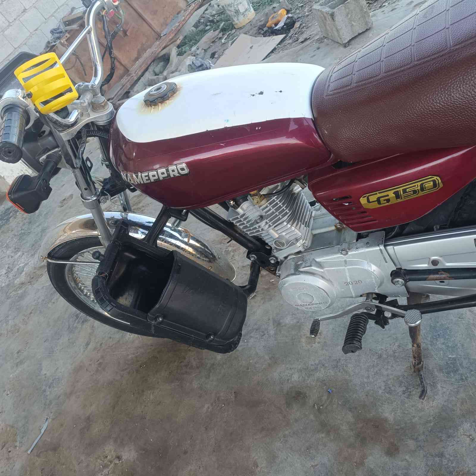 السلام عليكم للبيع نامة برو موديل 20 كاملة مابيهة نقص للاستفسار الاتصال على ***********
