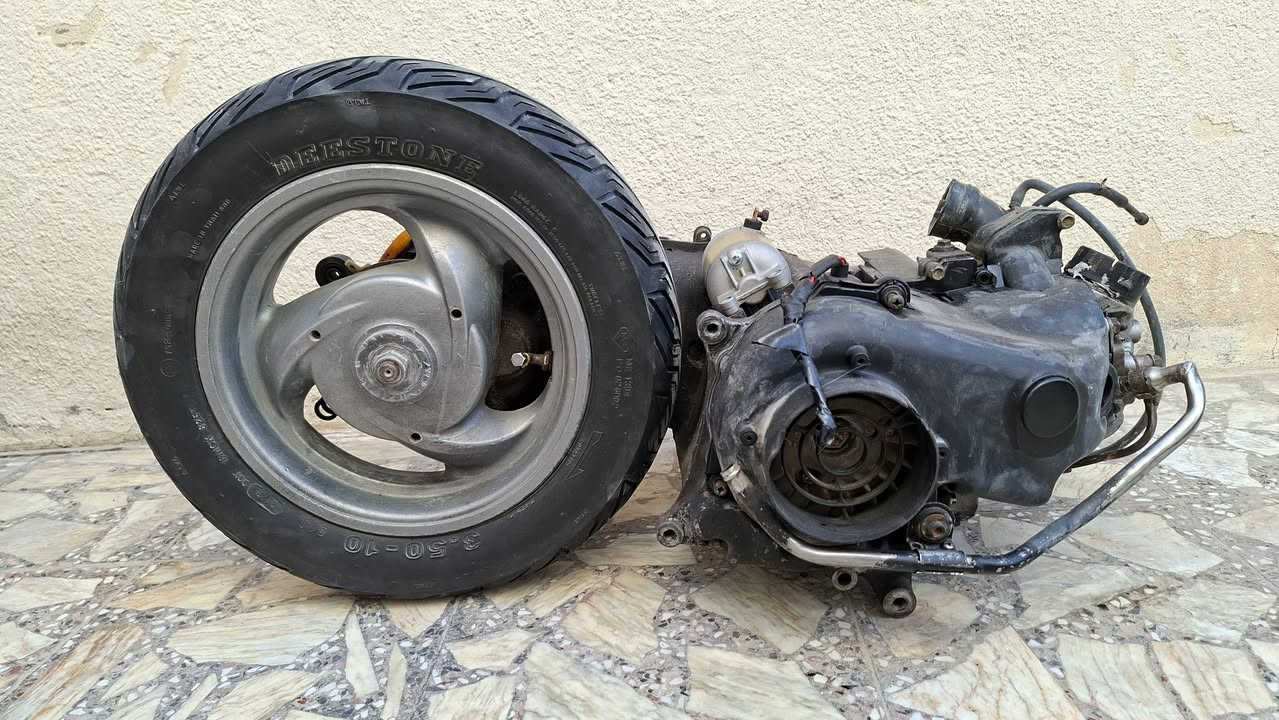 السلام عليكم
للبيع محرك كامل +غراض فراشه سوادات نظيفات حلوات +ويل هوه وتايره السعر خاص وتدلل


**إذا كنت صاحب هذا الإعلان وتريد حذفه لأي سبب، رجاءا أرسل رسالة إلى الدعم الفني**