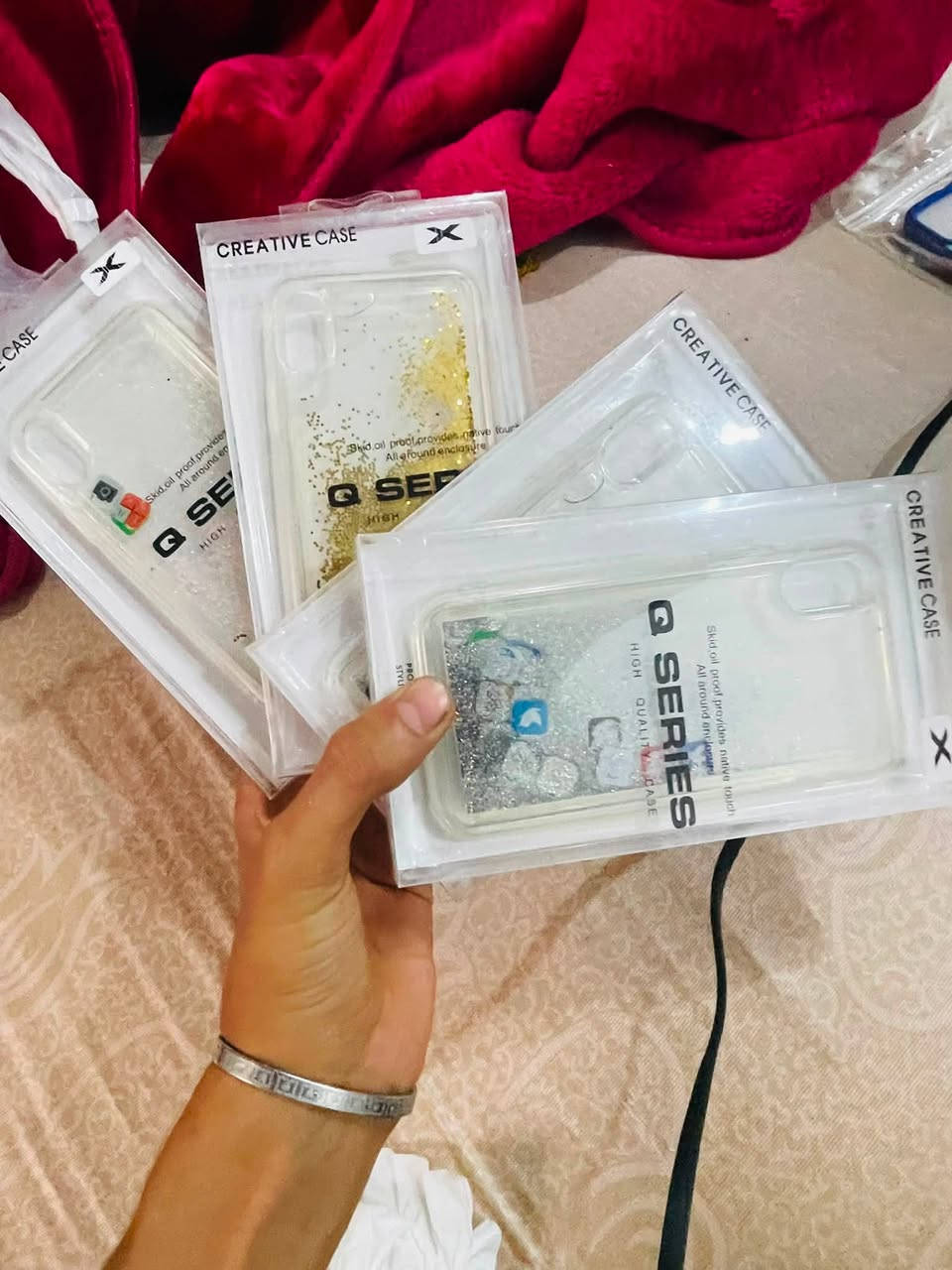 يوجد 187 كفر كلو جديد ماركه شرط للبيع شكد ماتريد موجود الكفر ع  الف   الاتصال ع رقم ***********
