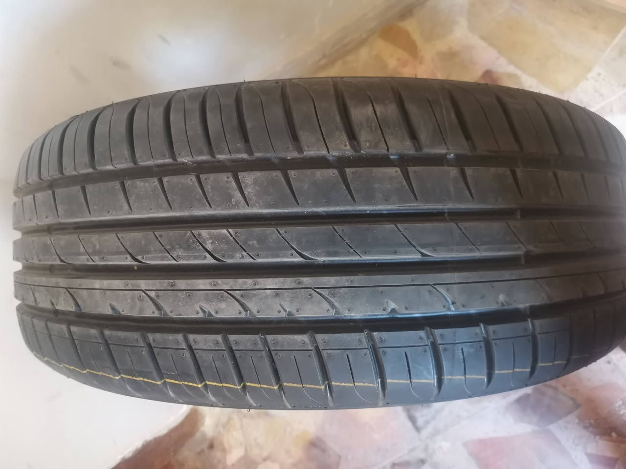 ويل كب مال سبورتج اصلي جديد لوك ما مستعمل مضموم مال سبير حجمه R17/225/60 للبيع مكاني ميسان للاستفسار الاتصال على الرقم ***********
