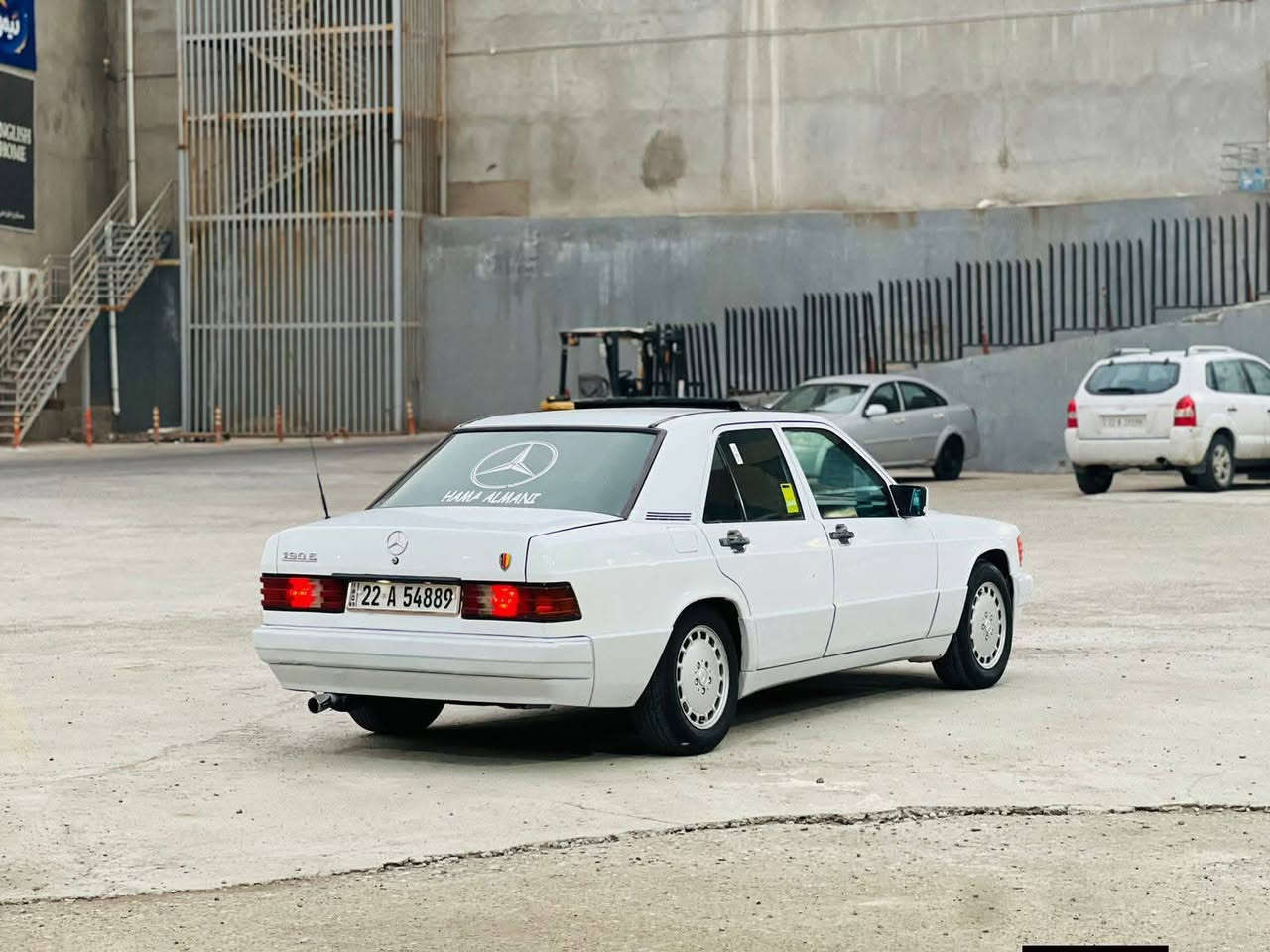 مارسدس 190 طيارين موديل 1990   كير محرك ونجي تبريد
تفيئه شغال تنته جامات كهربائية رقم اربيل دولي سنويه جديدة سيارة حلوة وجيدة مال بيت الف ماذب عليهة تحويل ثاني يوم الشراي هاذة رقمي ***********
