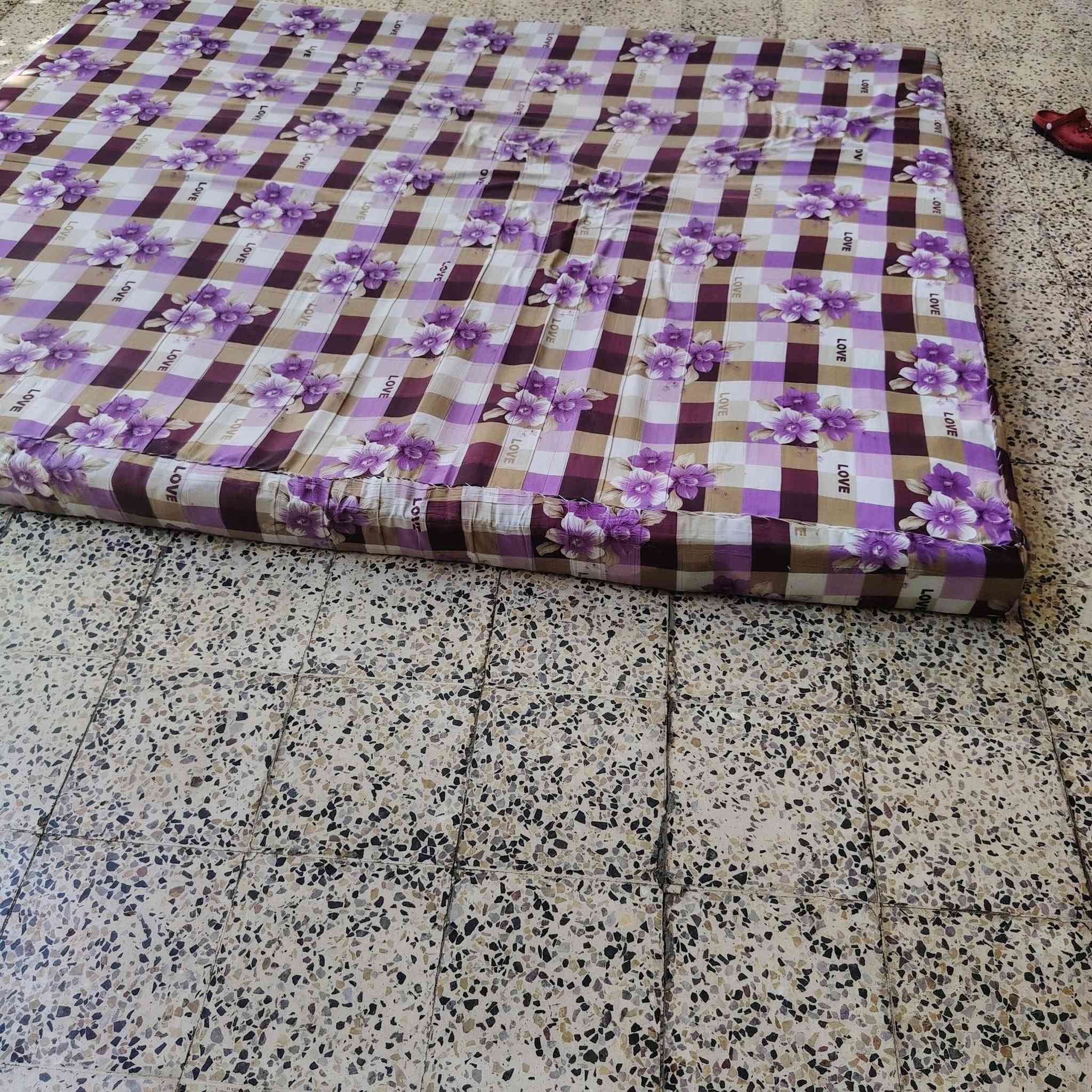 للبيع دواشك عدد 2 سفنج ثنينهم نفس القياس 200*160 واحد ارتفاع 15 والاخر 13


**إذا كنت صاحب هذا الإعلان وتريد حذفه لأي سبب، رجاءا أرسل رسالة إلى الدعم الفني**
