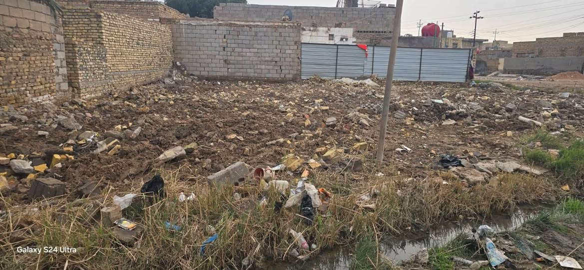 قطعة ركن مساحة ١٩٣ زائد فضله
 قرب مدرسة المنارالاهلية 
للإستفسار اكثر ***********
