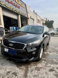 سورنتو موديل 2019 وارد امريكي  رقم بغداد ب اسمي وتحويل مباشر   اربعه س...