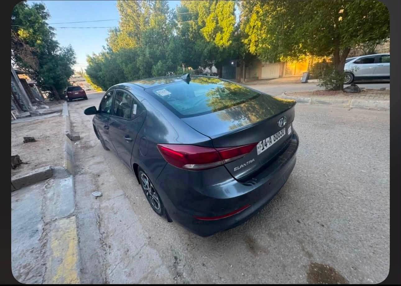 النترا ٢٠١٧ 
شاشةكاميرا تحكمات تدفئة كشنات سترين فول ماعدا الفتحه والبصمه
بيها بنيد فقط  صبغ بارد شخط بالباب 
مكانها كربلاء

سعرها ١١٥
للاستفسار ***********
