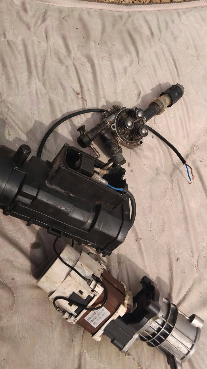 عندي هاي الفاره الببولبرن والدشالي تفلشن مال الضاغطه متوفر، منهن
