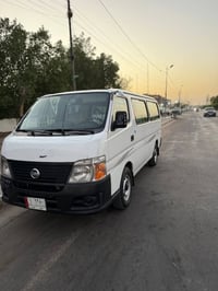 نيسان اورفان للبيع رقم بابل الماني موديل 2010  مكينه كير أكسل خير من ا...
