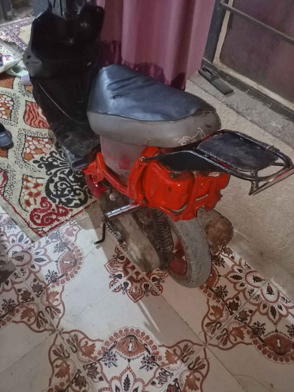 9 زروف محربه
دشالي جدد 
كابريتر جديد
 اكزوزت جديد تفصيخ
قبق وهندر جديد تفصيخ
اليوم شادهن 
 ب150 وبيها مجال
مكاني موفقية
***********
