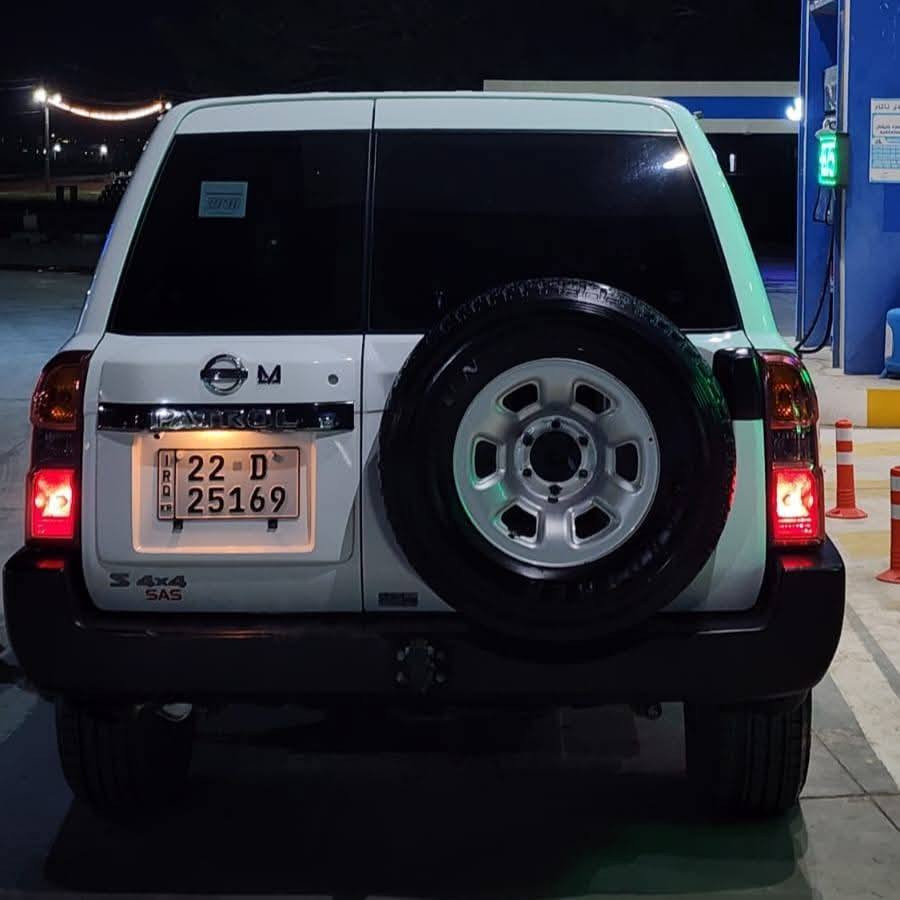 نیسان باترول GL 2010 فور ويل 
محرك 4.8 كير عادي كشن جلد جام عادي 
مكفولة من الصبغ و الشخط و حالوب 
ببلاد بوستال أسود 
السيارة حيل جديدة و نظيفة 
بقية ع وضع الشركة 
الداعمية للداعمية مكفولة 
دشبول بلادي 

🛑 السعر سوي تعليق يصل مباشرة 🤖 

كير محرك مكفولة مفتوحة 
تحويل ثاني يوم 

رقم صاحب السيارة 
***********
***********
