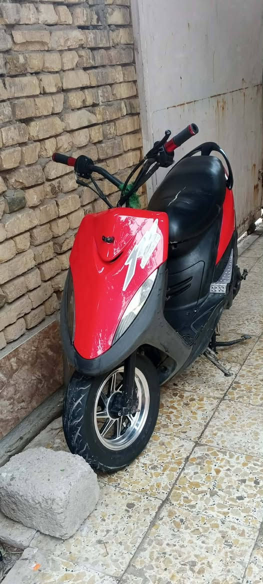 سلام عليكم ماكس عدله للبيع ما ناقصه شي مكينه ما مفتوحه نكره سلف او هندر  غراضه كامله اوراق لسعر650وبيه مجال بصيط جماعت ل450اطلع كبل لرقم ***********
