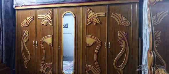 سلام عليكم غرفه نوم البيع ستعمال قليل عنواني بغداد حي النصر السعر 650 وبيهه مجال ***********
