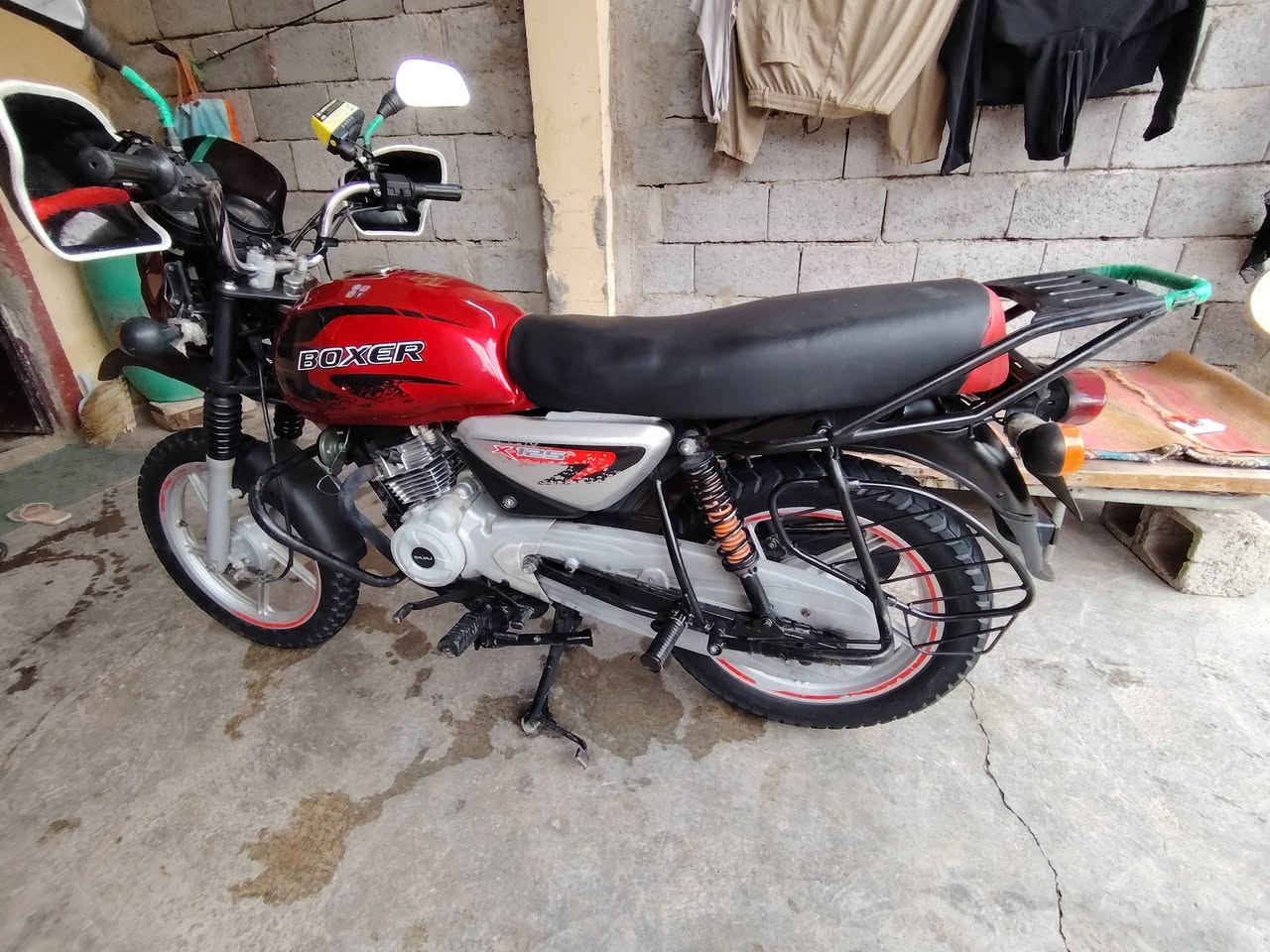 اسلام عليكم دراجه بوكسر موديل 2018اةوراق شرط ترقيم بوجهك تروح اللمرور اترقم كهربايات كامله هندر سلف. نكره مكينه خير من الله دبلا لايت عالي ناصي تايرات جدد نضيفه وشوفت عينك  بالحقيقه والله احله من صور السعر 800المكان ديالى بعقوبه ***********
