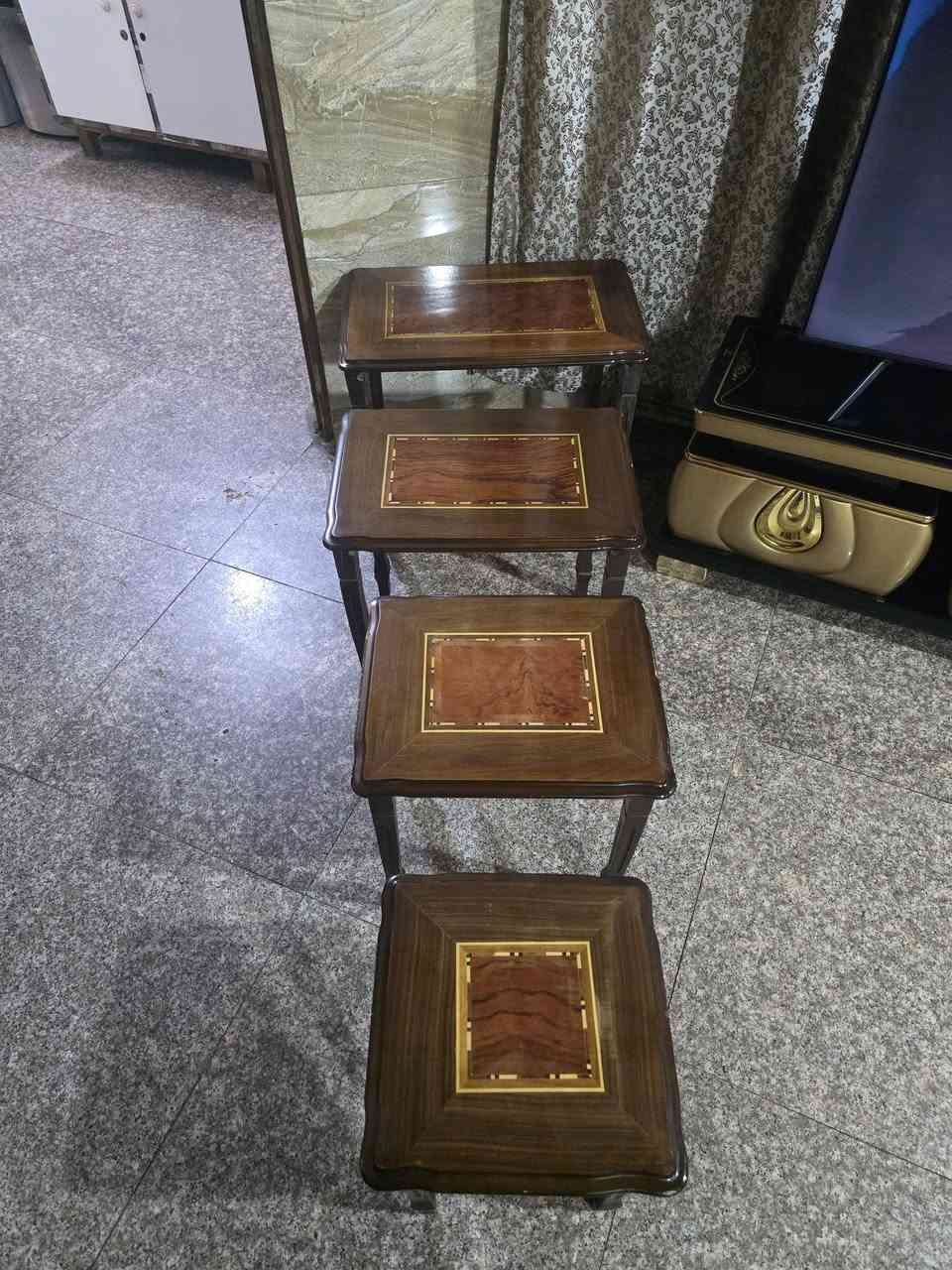 سلام عليكم  (للبيع) تخم ٧ مقاعد ب١٥٠ الف وبي مجال بسيط + طبلات عدد ٤ ب٢٥ الف وبيهن مجال بسيط الموقع اربع شوارع قرب مول الحامد ***********
