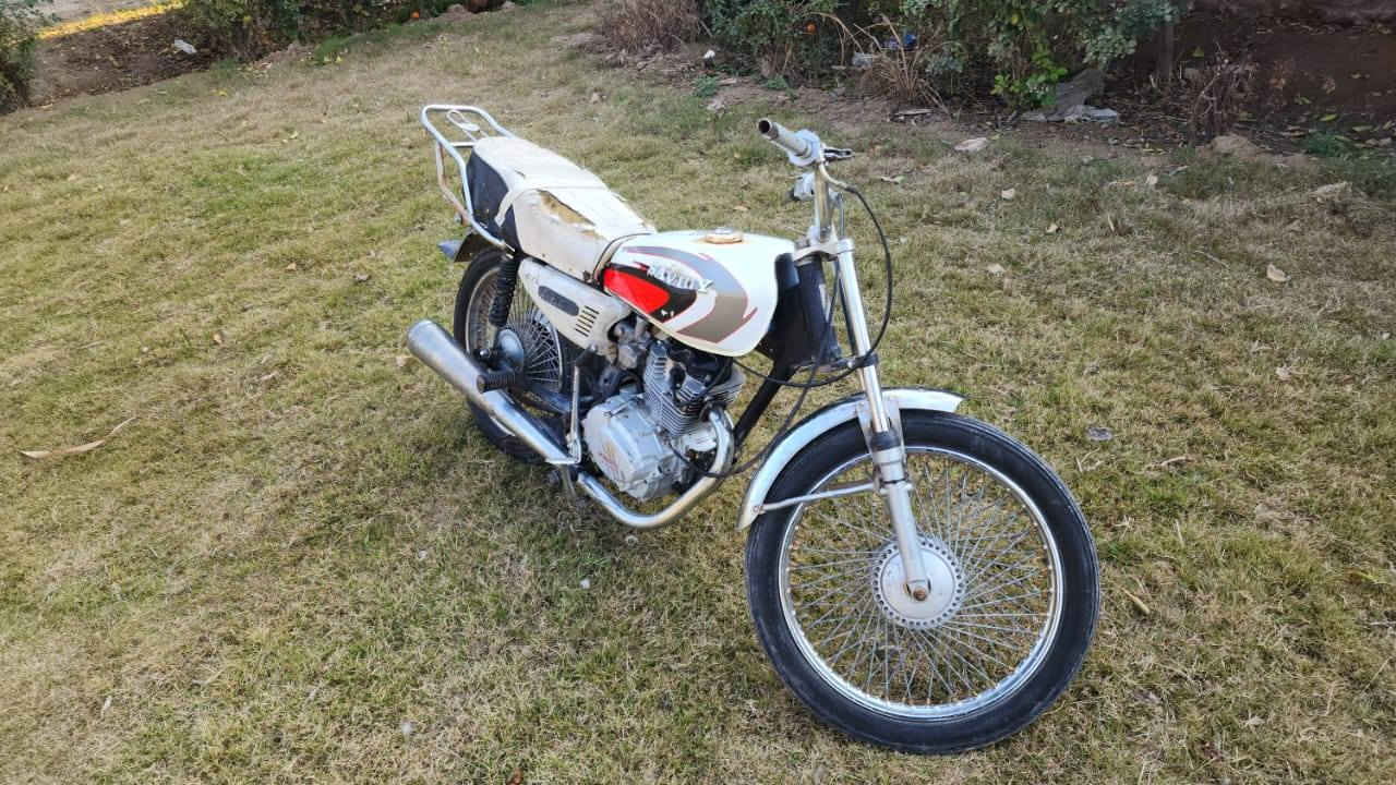 السلام عليكم دراجه ايراني تايكر اربعه كير موديل 2020 بيها اوراق عدد 2 محرك مايبخر ولا ينقص سعر 325 مكان بغداد اليوسفيه معمل زينب الرقم *********** بي واتساب
