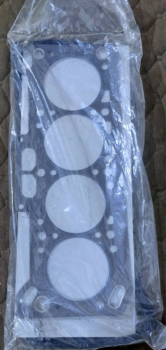 سلام عليكم غراض بروتون للبيع
رنكات استندر 55 الف
يطقات استندر 45 الف 
كازكيت 15 الف
واشر دكشن بارد 5 الف 
واشر قبق ولفات 10 الف
تدفئة 100 الف 
تايرات مع ويل كب استخدام شهر 300  الف
كير عادي225 الف 
كيلون باب عدد 2 باب السايق والباب الخلفي الجهة اليمنى السعر الواحد 15 الف 
لاستيك جام باب السايق  25 الف 
فلتر شوته 5 الف 
             جميع الغراض بيهن مجال بسيط 

         الشراي يتصل على هذا الرقم***********
