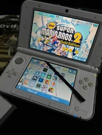 3DS XL • مهكر • شاحن اصلي