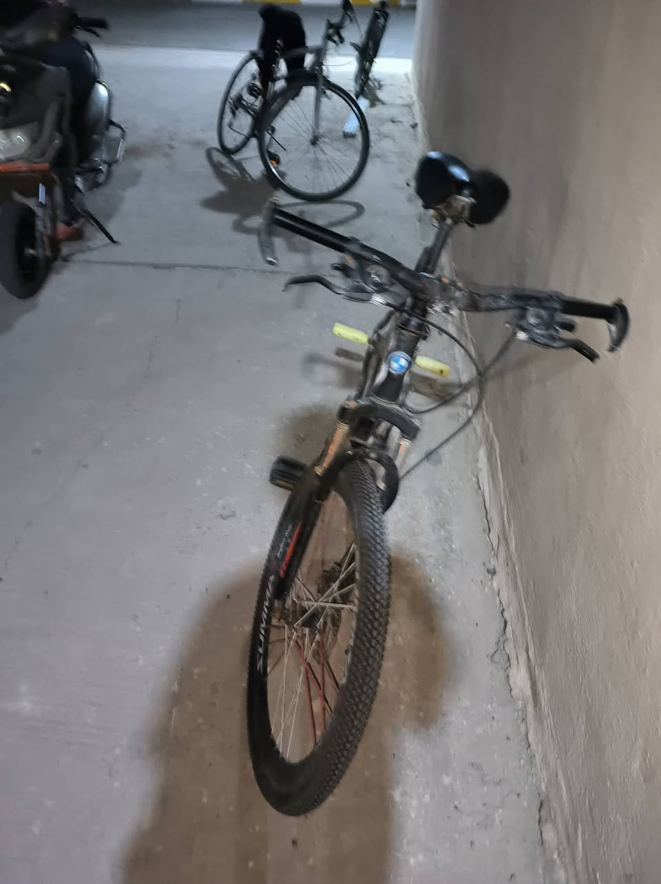 بايسكل جبلي سوما حجم 26 للبيع على سگاطه بيه بريك امامي و خلفي و دبل امامي شغال سعر 70 و بيه مجال
الرقم ***********

مكان الفلوجة
