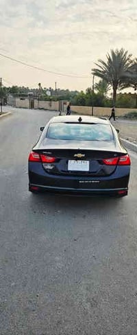 ماليبو لون رصاصي غامق موديل 23 LT حادث جاملغ وشويه من الباب ارباك برده...