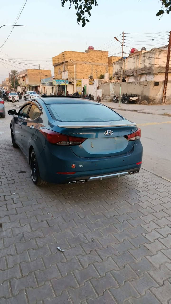 النترا موديل 2015. فول خليجي حساس وشاشة 
عده الفتحة 
جاهزة حدادية كهربائيات
سيارة نظيفة. 
بيهه رشات صبغ بجهه السايق 
 
مكانها رميثة. /رقم مالك /‏‪***********‬‏ 

مكلف بالنشر.
