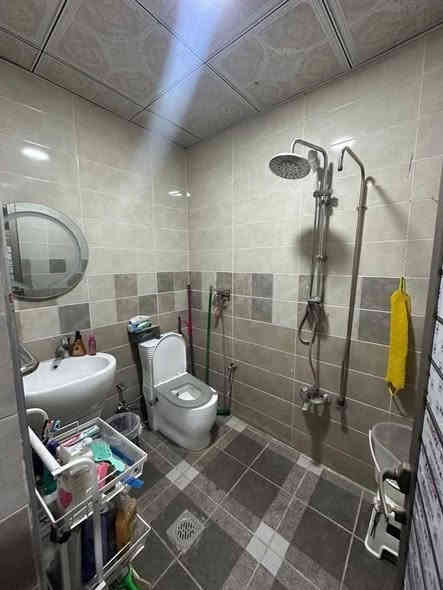 مشتمل للبيع داخل قيصريه حديث 
 
المساحه( 40  ) متر    الواجهه ( ركن مدخلين ) 

يحتوي ع مدخلين 🚪 وصاله وغرف نوم عدد (2) 
وخدمات عدد(2)
مطبخ معزول وبيتونه وسطح 

🕹️العنوان : الاعظميه -الاخطل قرب كليه بغداد 

حالياً مؤجر بوارد شهري 600 الف دينار 

للاستفسار ***********📞📞📞

—————————————————————
📍أو #زيارة #الموقع -#الاعظمية . #خلف #جامع #العساف
 (#المستقبل #للأستثمار #والتسويق #العقاري)
#مقاولات #عامه - #بيع #وشراء #الدور #والاراضي #والبنايات #السكنيه #والتجاريه -#بناء #هدم #ترميم- #تصاميم #هندسيه #الجميع
