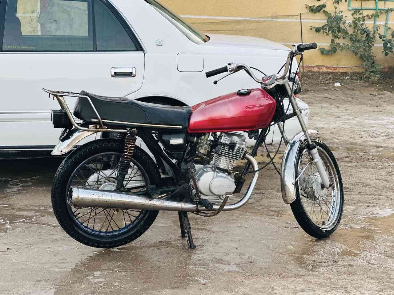 ايراني  للبيع
دراجه لا تبخير لاتنقيص 
شاصي نظيف لالحيم ولا شي شلامجه بوريه ضعيفه
كهربائيات بيها 
مكاني قضاء المدينه 
٣٥٠ والشراي يدلل 
*********** وتساب
اتصال***********
